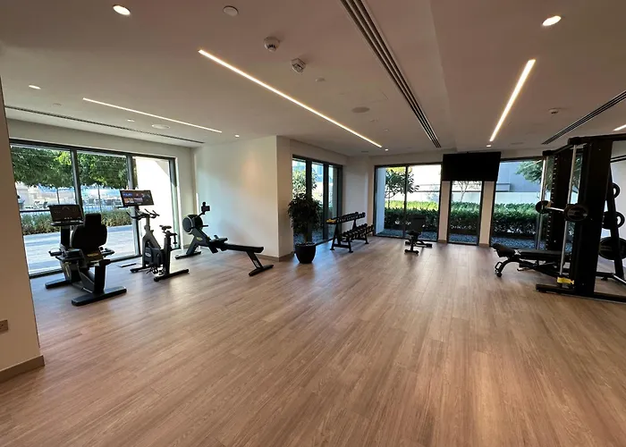 Full Burj Khalifa Views / 5 Min Walk From Dubai Mall / Designer Choice / 6 People / New Building